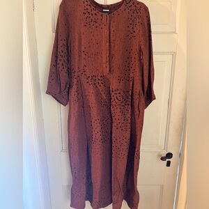 NWT Poetry Fashion Linen Midi Dress in Cranberry Print